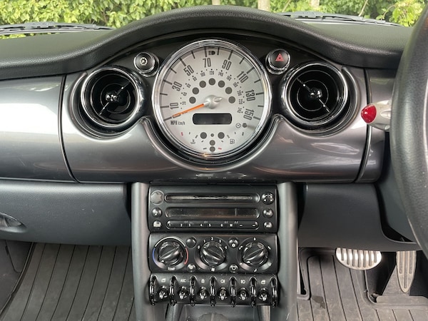 Used MINI Convertible 2007 for sale - 76206491: Photo 7