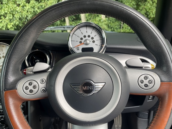 Used MINI Convertible 2007 for sale - 76206491: Photo 8