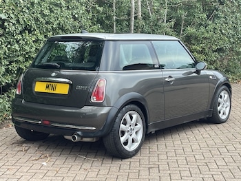 Used MINI Hatch 2005 for sale - 77247393: Photo