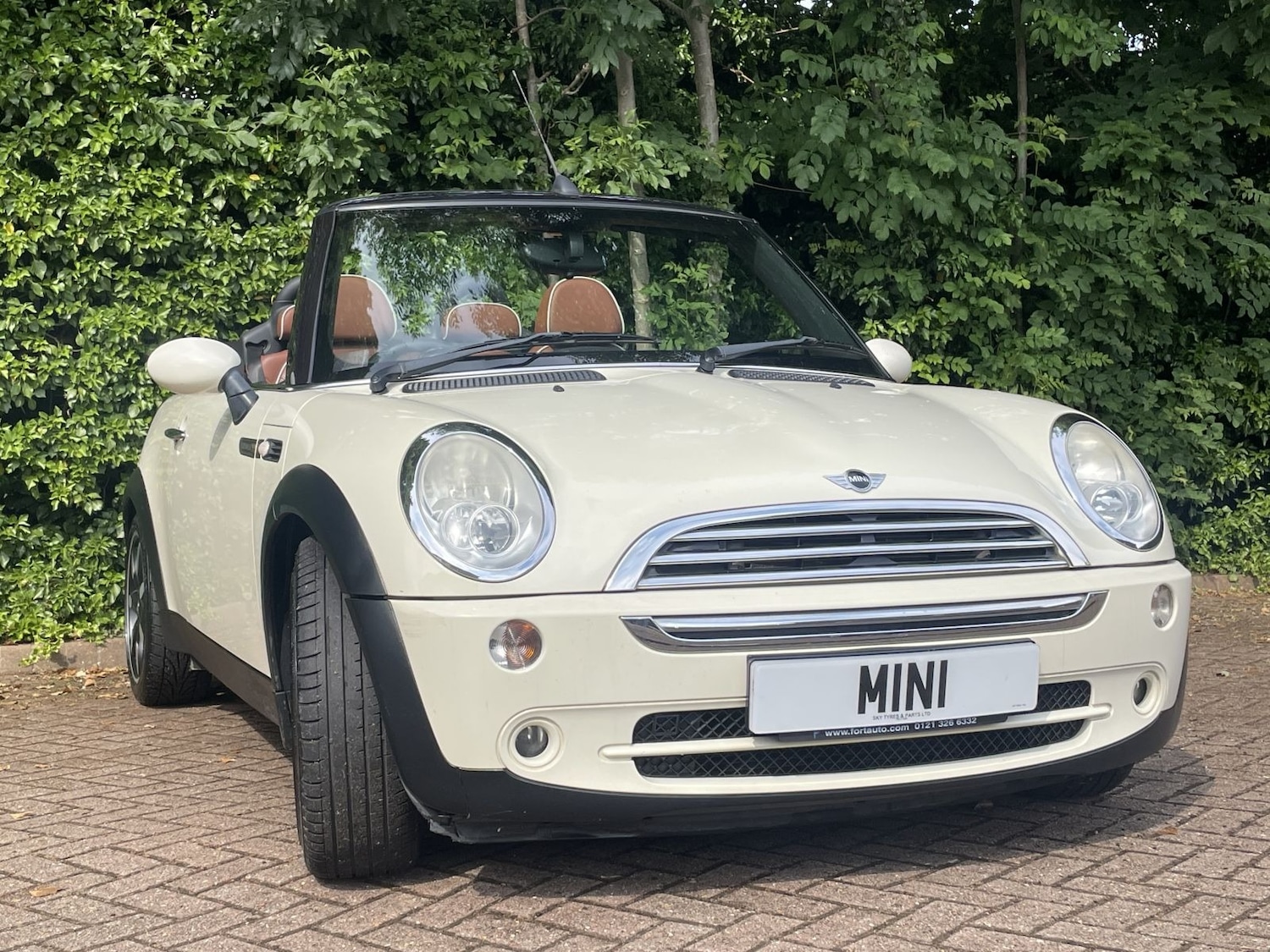 Used MINI Convertible 2008 for sale - 76749862: Photo 18