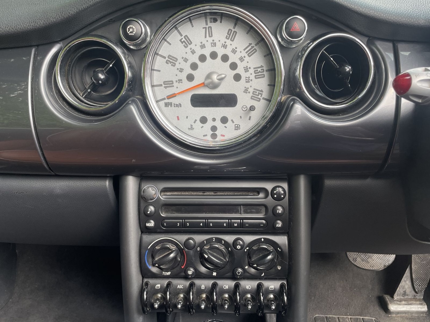 Used MINI Convertible 2008 for sale - 76749862: Photo 6