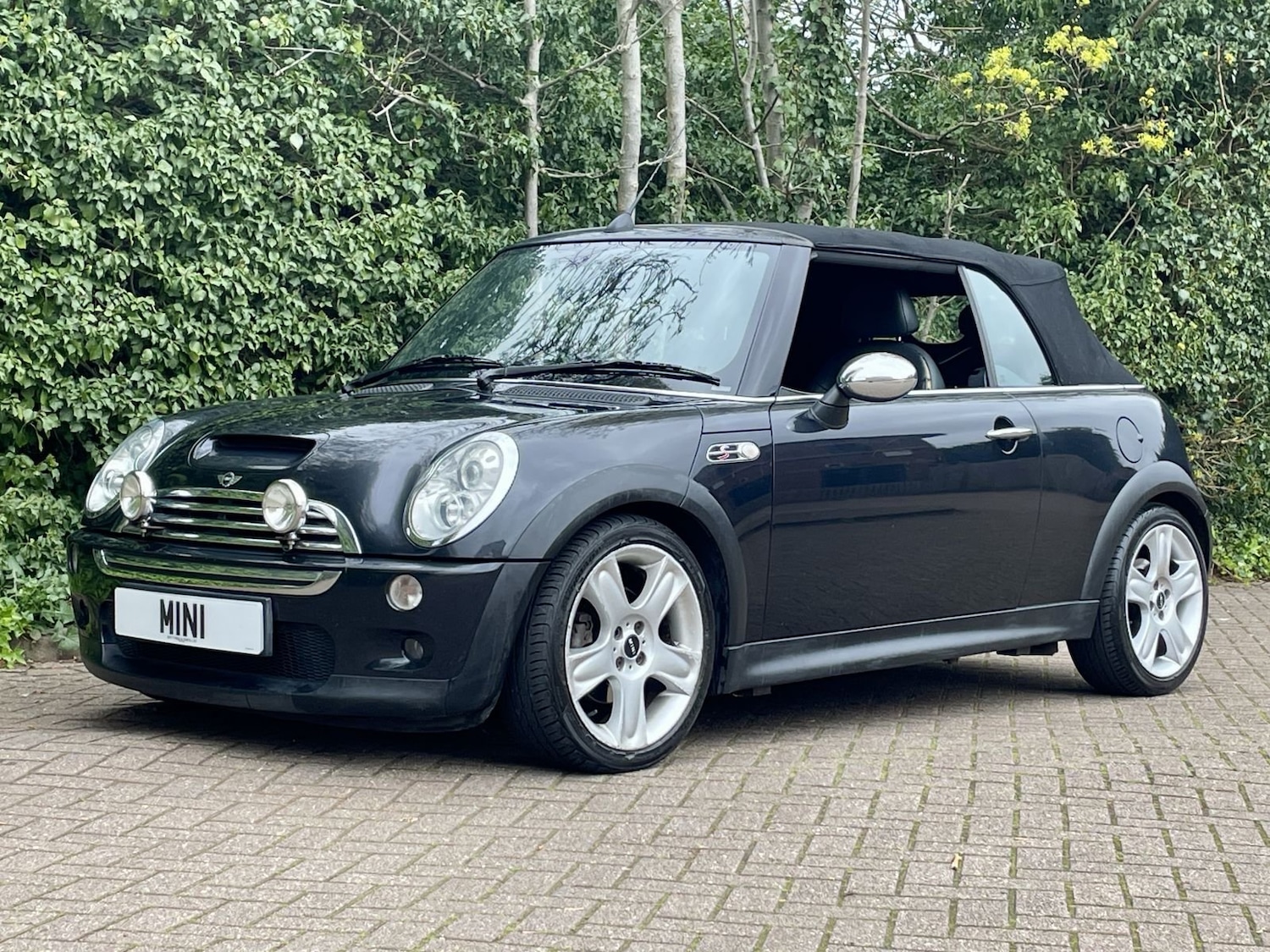 Used MINI Convertible 2006 for sale - 78125473: Photo 13
