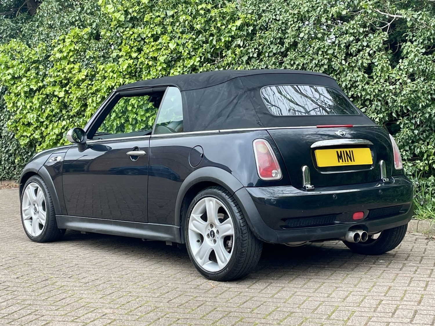 Used MINI Convertible 2006 for sale - 78125473: Photo 15