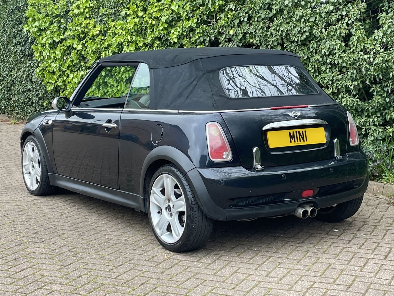 Used MINI Convertible 2006 for sale - 78125473: Photo 16