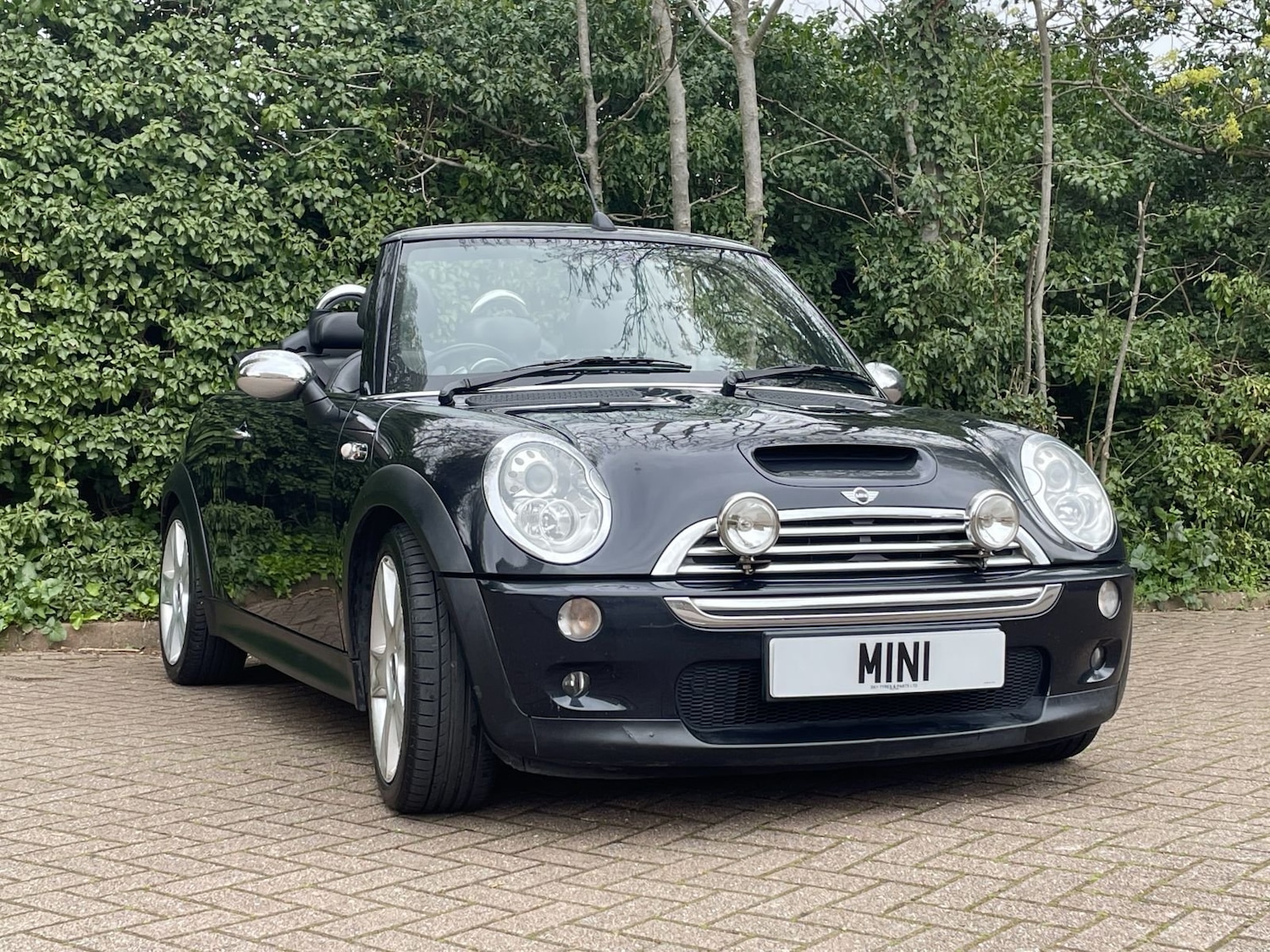 Used MINI Convertible 2006 for sale - 78125473: Photo 17