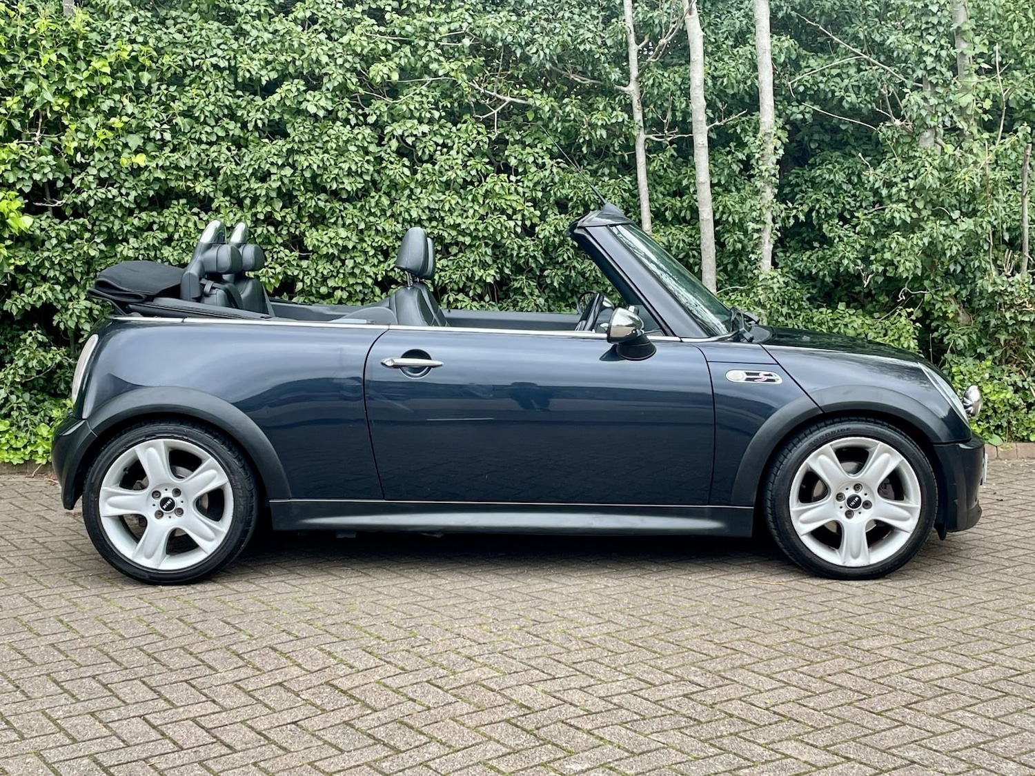 Used MINI Convertible 2006 for sale - 78125473: Photo 3