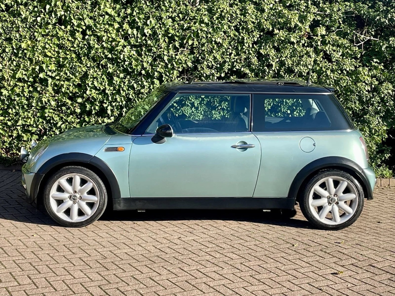 Used MINI Hatch 2002 for sale - 77555134: Photo 17