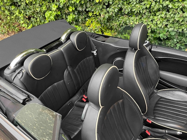 Used MINI Convertible 2010 for sale - 76156385: Photo 9