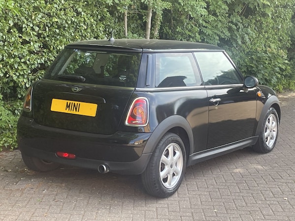 Used MINI Hatch 2009 for sale - 76206460: Photo 2