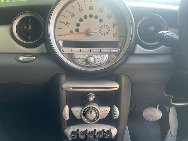Used MINI Hatch 2009 for sale - 76206460: Photo 4