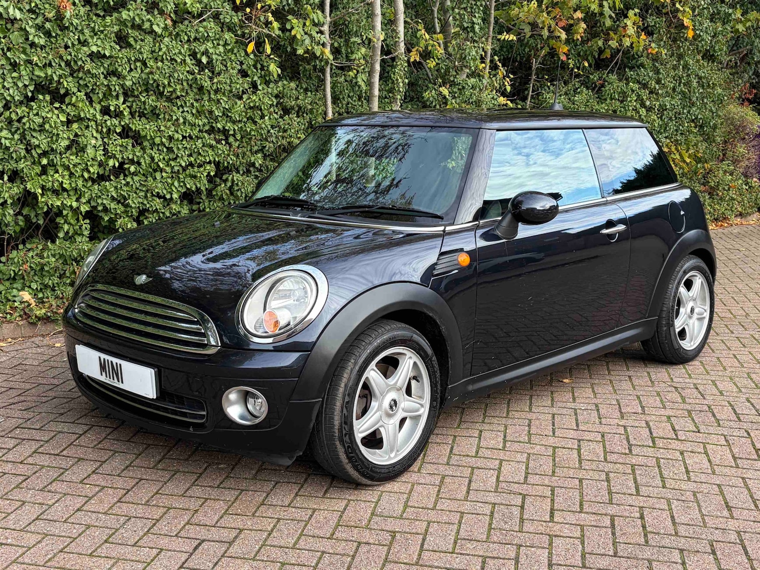 Used MINI Hatch 2007 for sale - 76555589: Photo 2