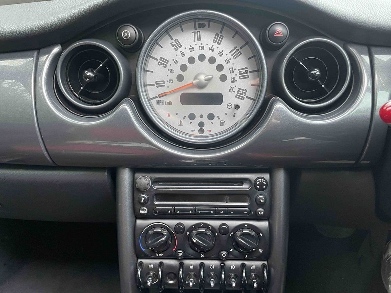 Used MINI Convertible 2007 for sale - 76707406: Photo 4