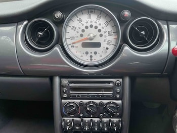 Used MINI Convertible 2007 for sale - 76707406: Photo