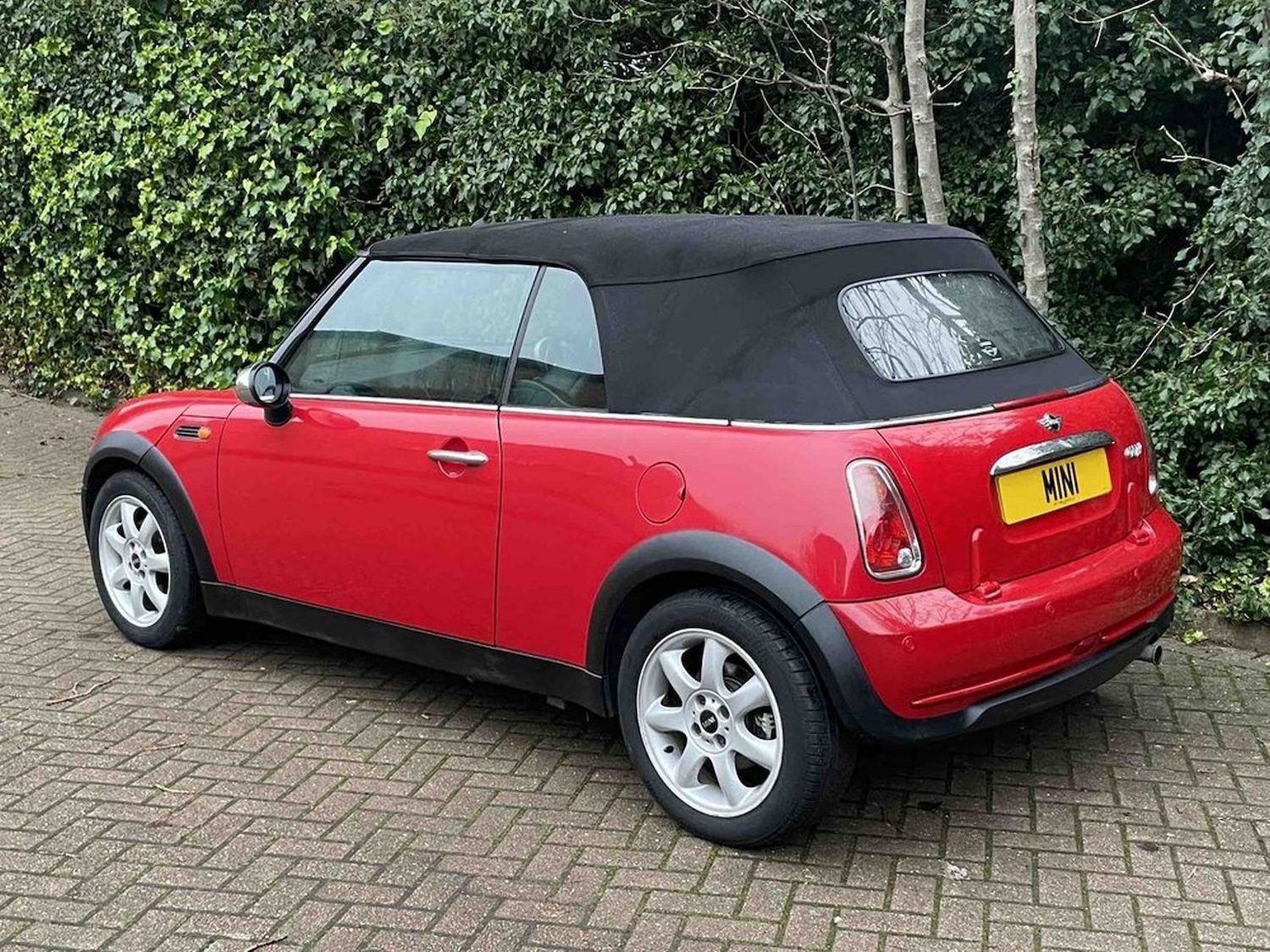 Used MINI Convertible 2007 for sale - 76707406: Photo 8