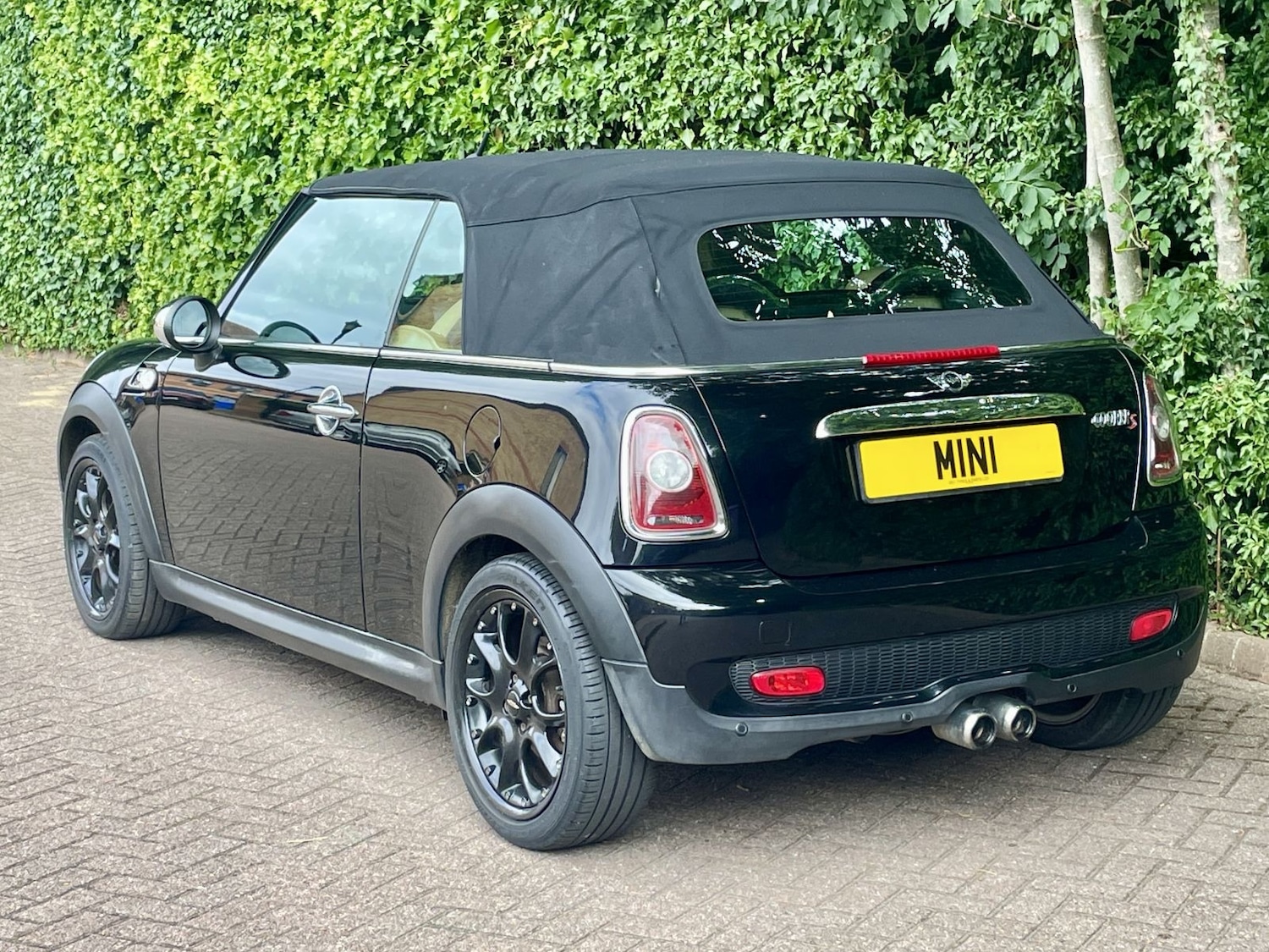 Used MINI Convertible 2009 for sale - 77085350: Photo 18