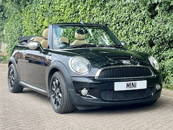 MINI Convertible feature image