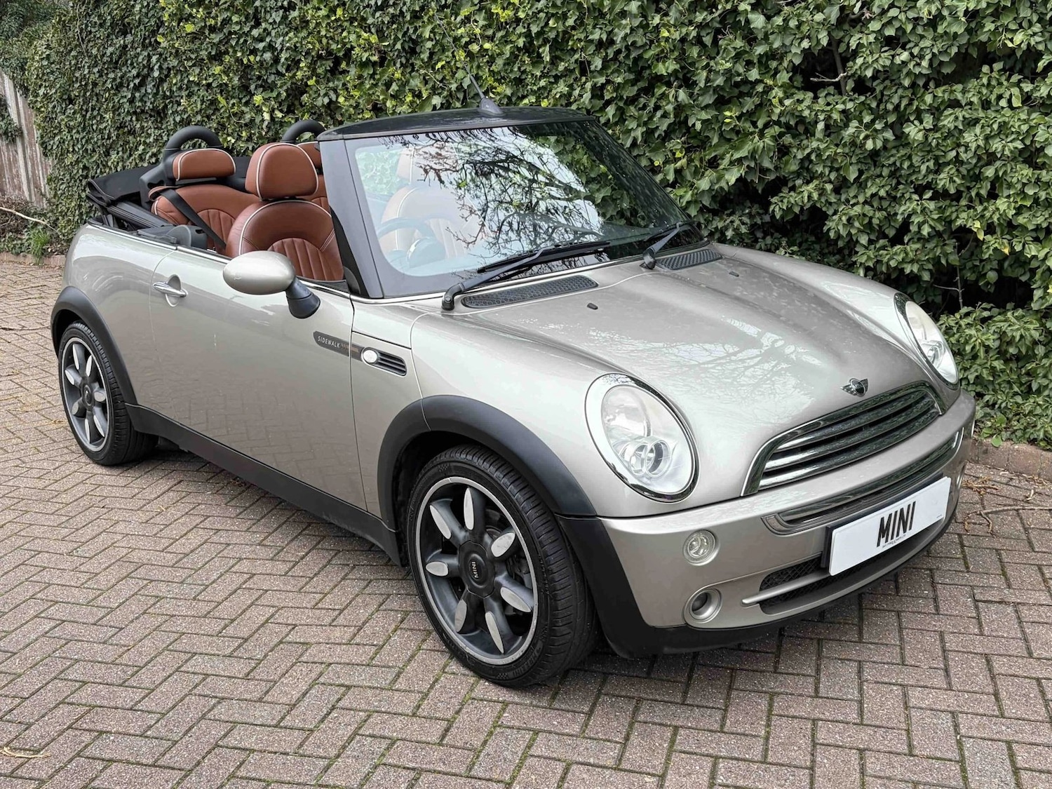 Used MINI Convertible 2007 for sale - 77745174: Photo 1