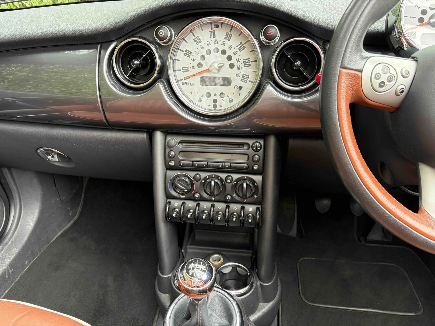 Used MINI Convertible 2007 for sale - 77745174: Photo 6