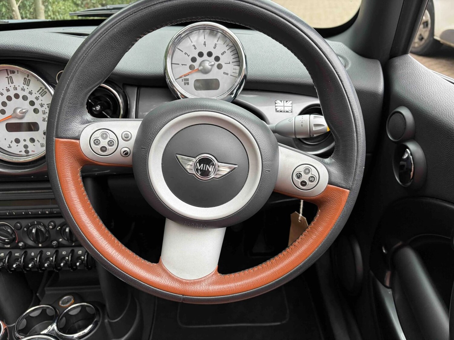 Used MINI Convertible 2007 for sale - 77745174: Photo 7