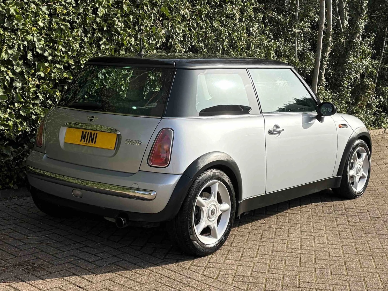 Used MINI Hatch 2001 for sale - 77721780: Photo 3