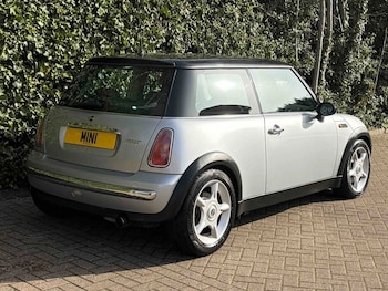 Used MINI Hatch 2001 for sale - 77721780: Photo