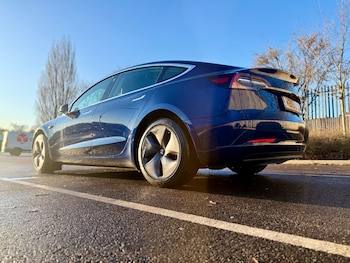 Used Tesla Model 3 2019 for sale - 78140039: Photo