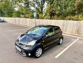 Used Toyota AYGO 2013 for sale - 75931990: Photo