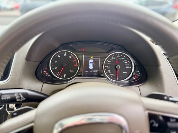 Used Audi Q5 2009 for sale - 74463175: Photo 44