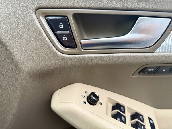 Used Audi Q5 2009 for sale - 74463175: Photo 48