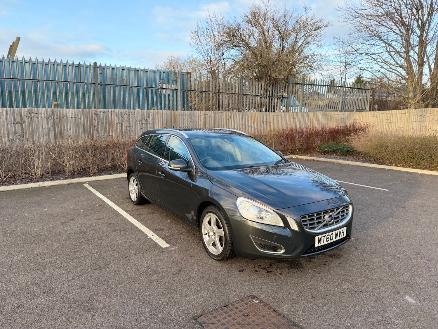 Used Volvo V60 2011 for sale - 77102066: Photo 24