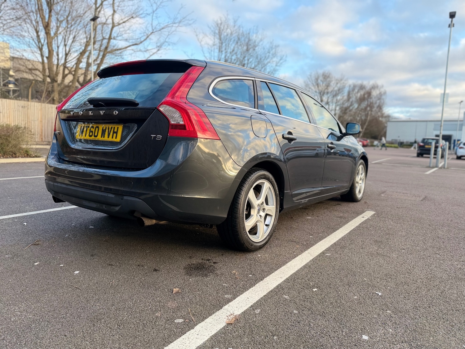 Used Volvo V60 2011 for sale - 77102066: Photo 45