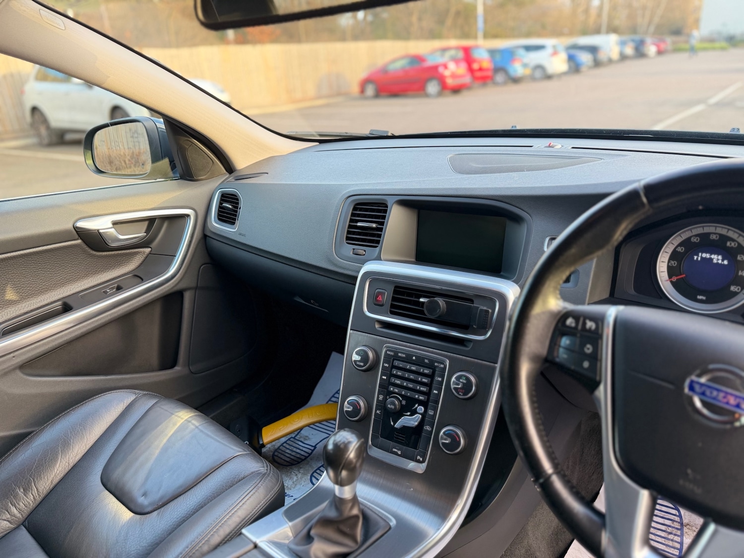 Used Volvo V60 2011 for sale - 77102066: Photo 61