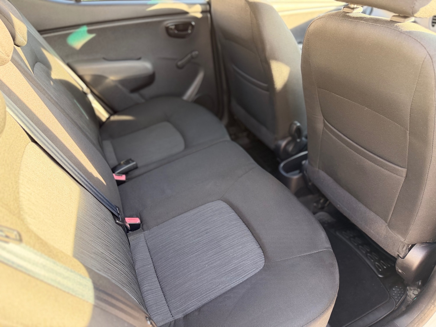 Used Hyundai i10 2011 for sale - 77102063: Photo 12