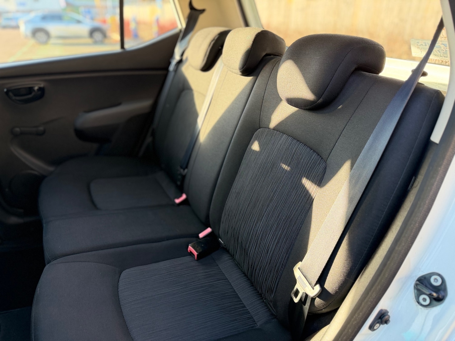 Used Hyundai i10 2011 for sale - 77102063: Photo 42