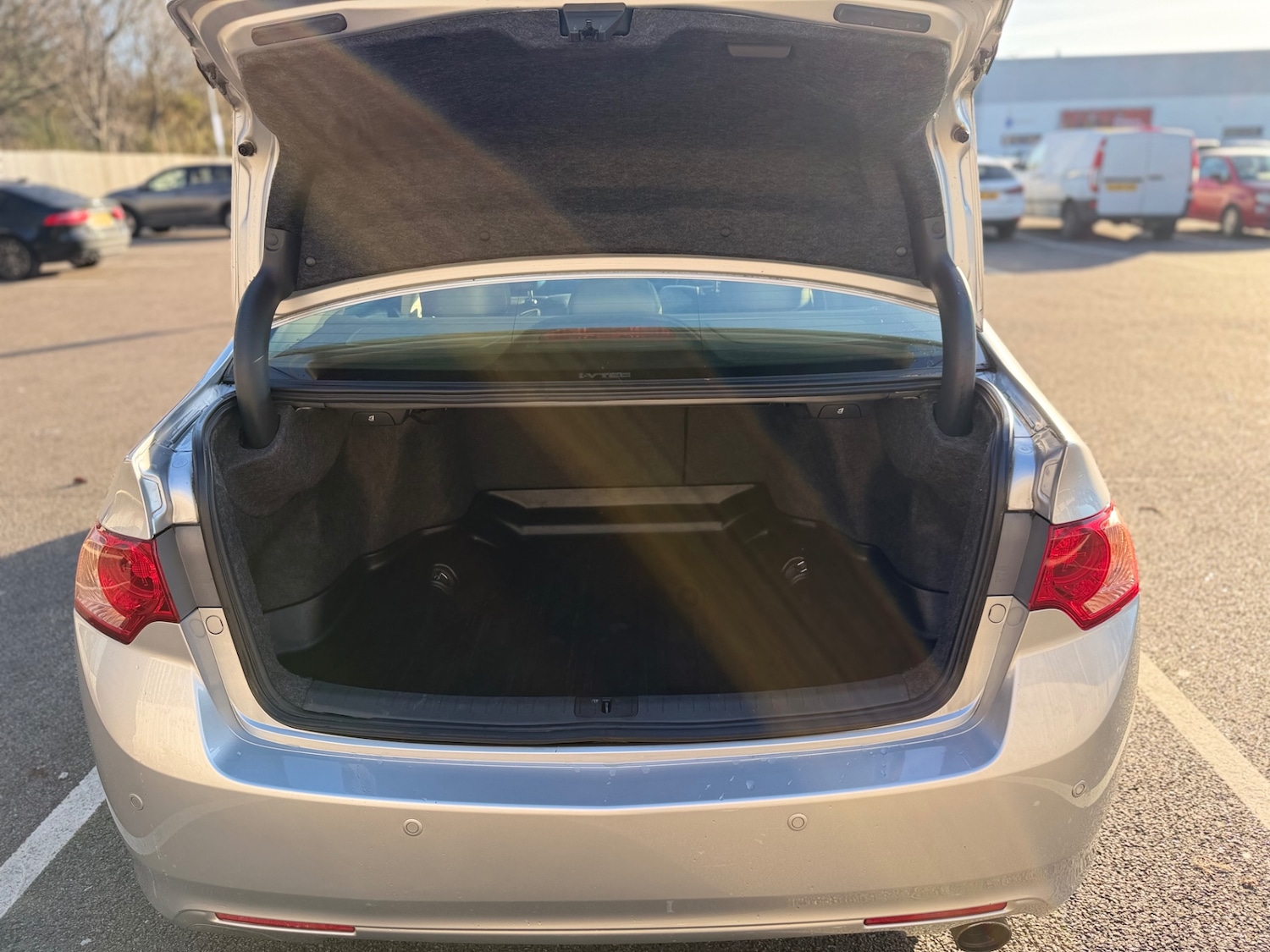 Used Honda Accord 2013 for sale - 77102060: Photo 50