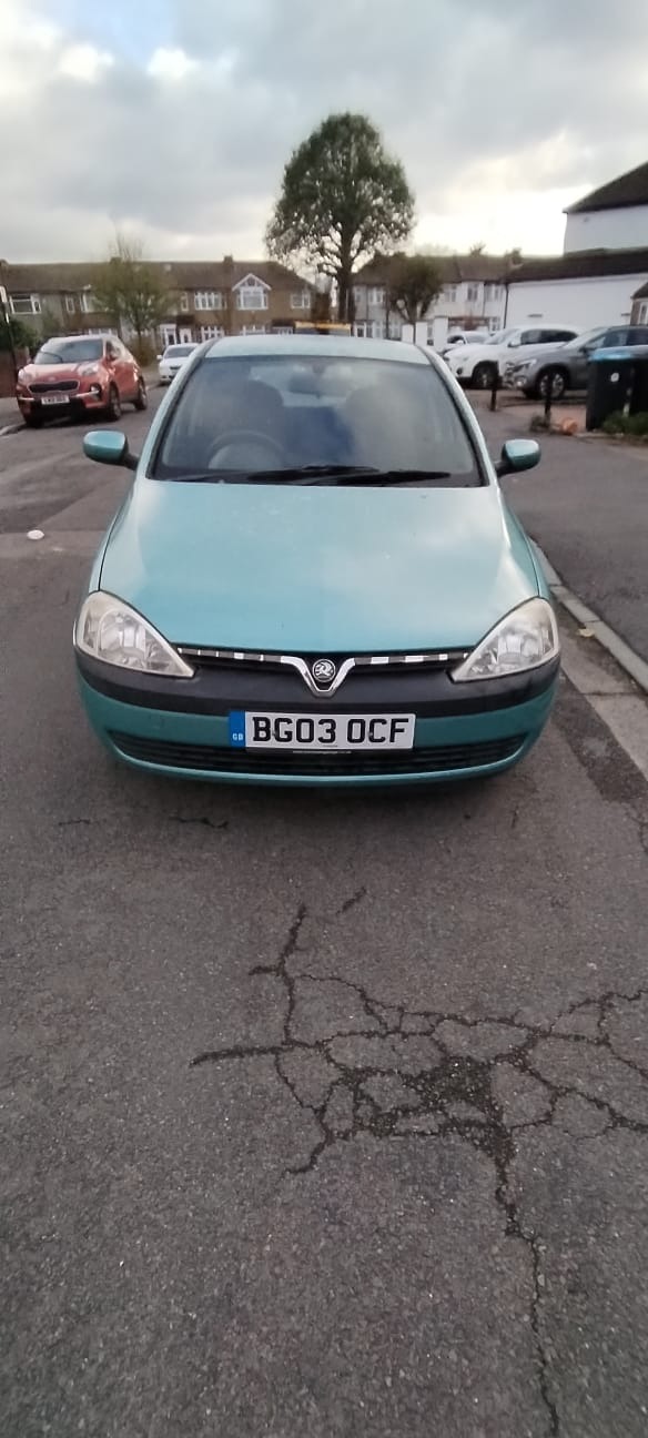 Used Vauxhall Corsa 2003 for sale - 76662942: Photo 2