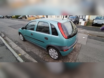 Used Vauxhall Corsa 2003 for sale - 76662942: Photo