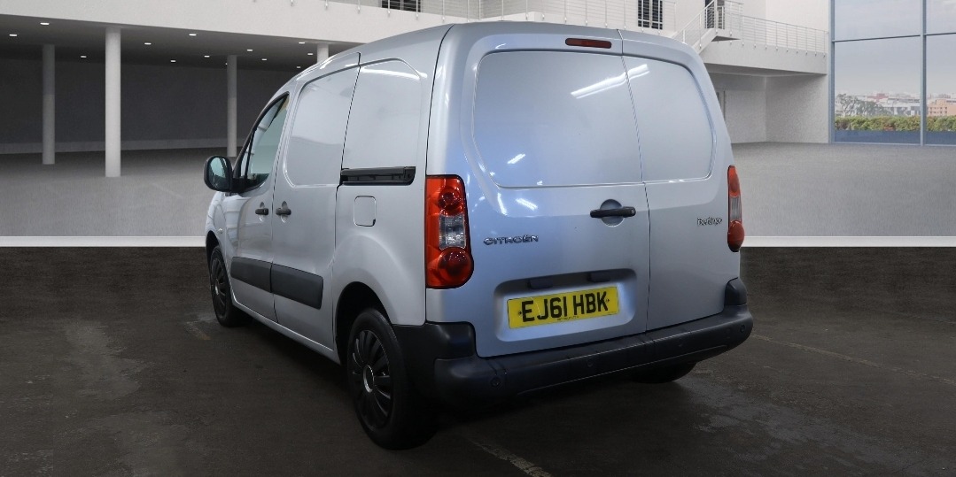 Used Citroen Berlingo 2011 for sale - 77416797: Photo 2