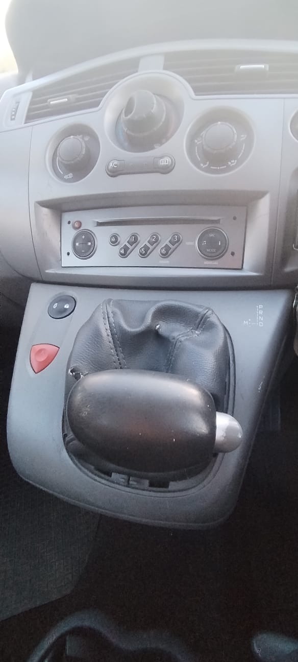 Used Renault Scenic 2008 for sale - 76369470: Photo 9