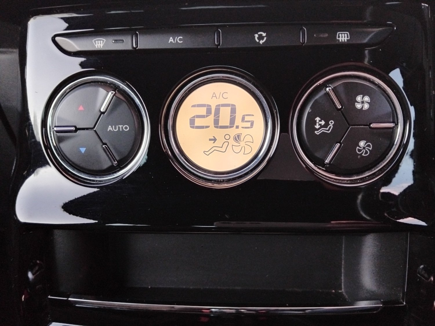 Used DS Automobiles DS 3 2016 for sale - 78071447: Photo 8