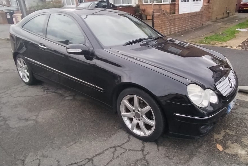 Used Mercedes-Benz C Class 2007 for sale - 76497727: Photo 2