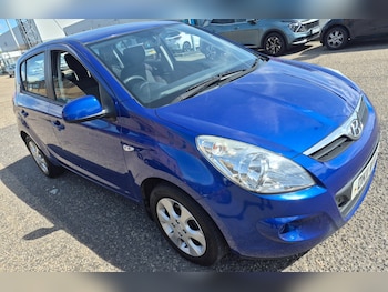 Used Hyundai i20 2011 for sale - 78270067: Photo