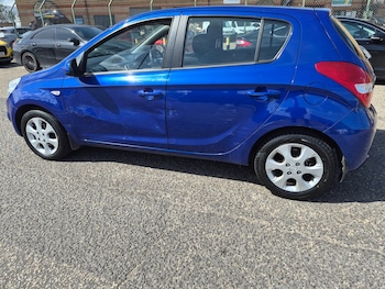 Used Hyundai i20 2011 for sale - 78270067: Photo