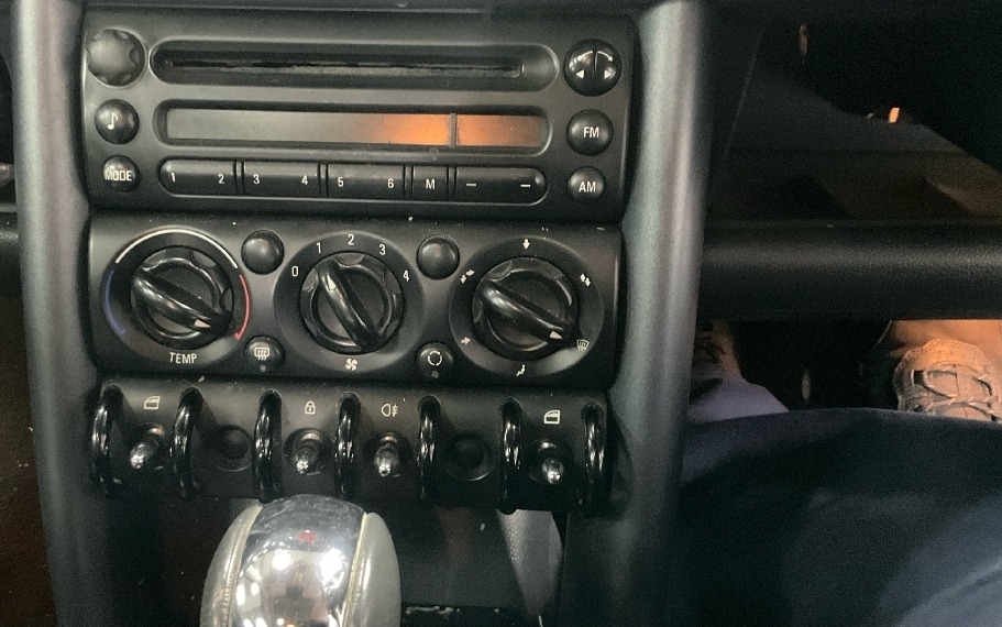 Used MINI Hatch 2003 for sale - 77277703: Photo 9