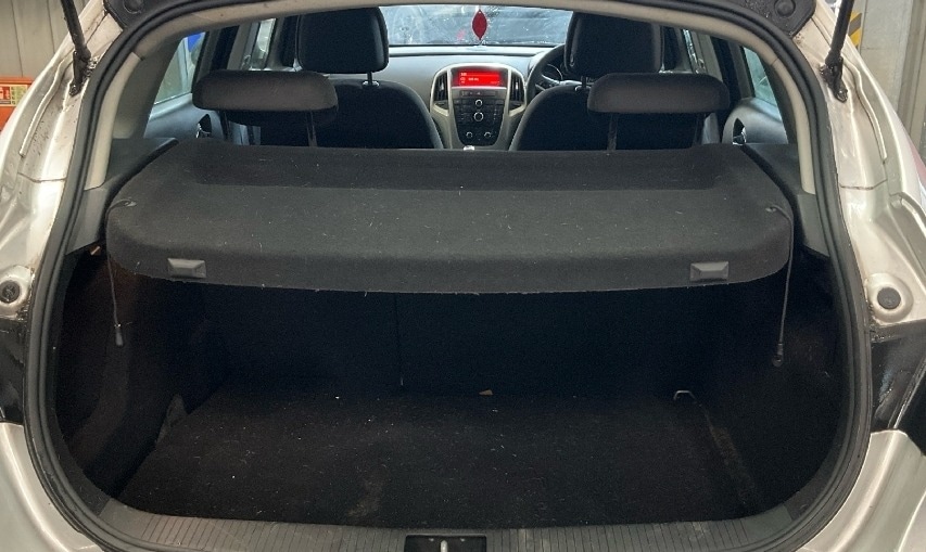 Used Vauxhall Astra 2010 for sale - 76855500: Photo 9