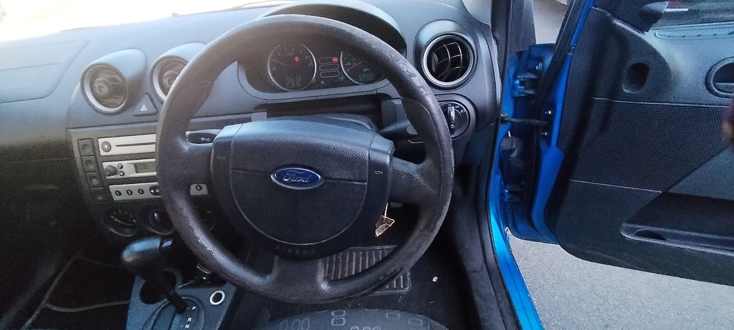 Used Ford Fiesta 2005 for sale - 77207238: Photo 14