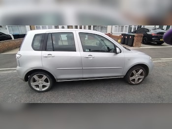 Used Mazda Mazda2 2006 for sale - 76164632: Photo 2