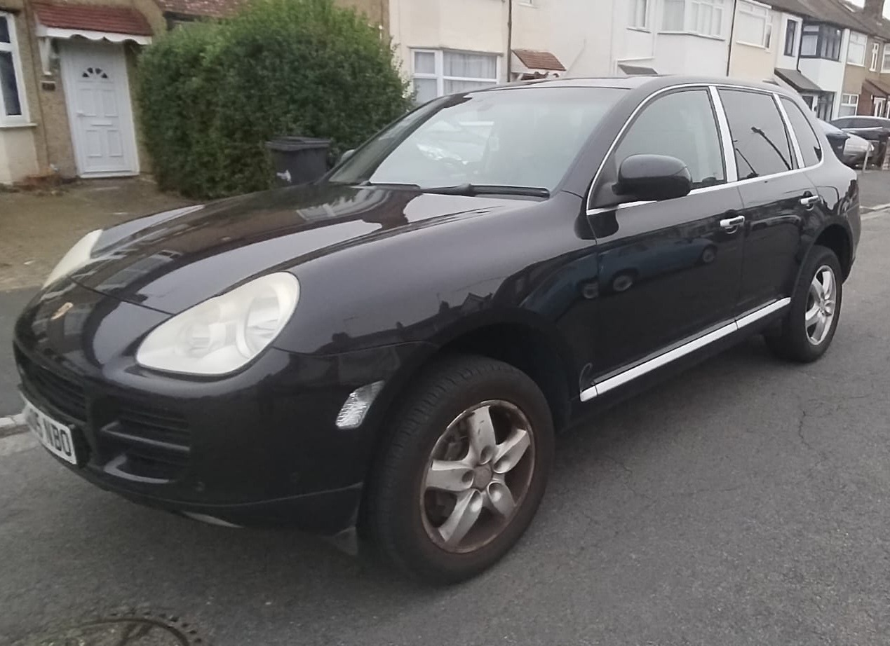 Used Porsche Cayenne 2005 for sale - 76090955: Photo 2