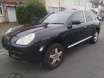 Used Porsche Cayenne 2005 for sale - 76090955: Photo 2