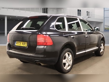 Used Porsche Cayenne 2005 for sale - 76090955: Photo 3